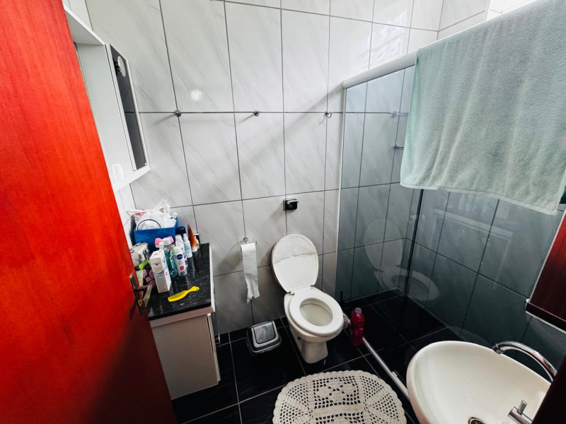 CASA COM 2 DORMITORIOS