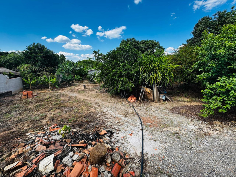 CASA COM 2 DORMITORIOS