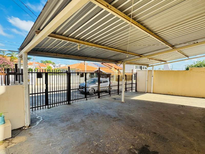 CASA COM 2 DORMITORIOS