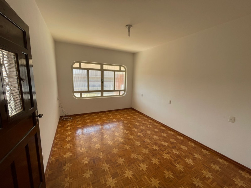 LOCAÇÃO CASA PEREIRA BARRETO